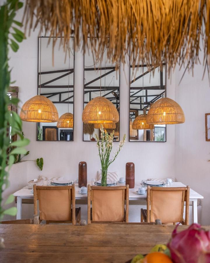 Villa Yogi Surf 2 Canggu Buitenkant foto