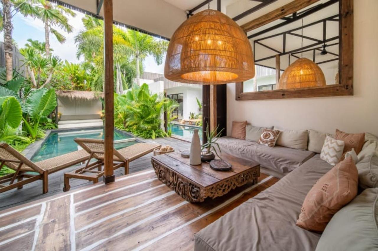Villa Yogi Surf 2 Canggu Buitenkant foto