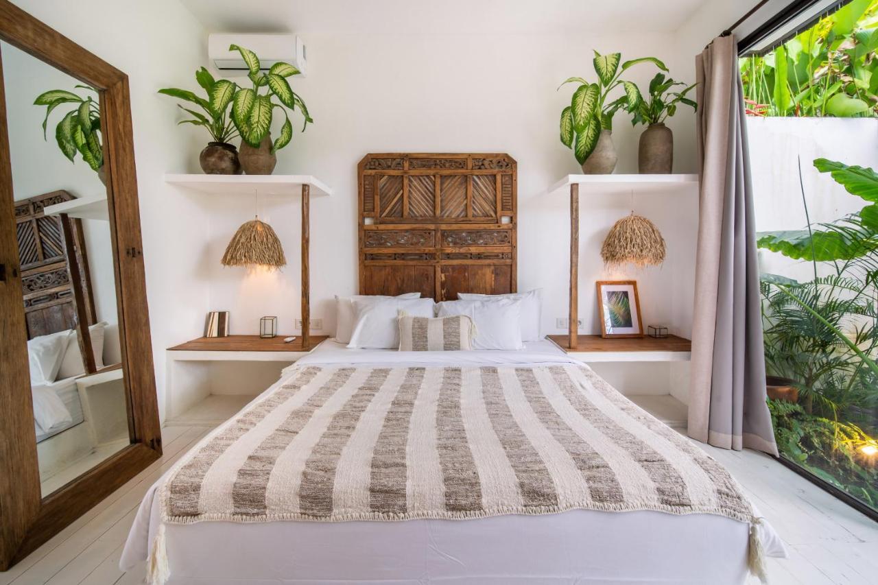 Villa Yogi Surf 2 Canggu Buitenkant foto